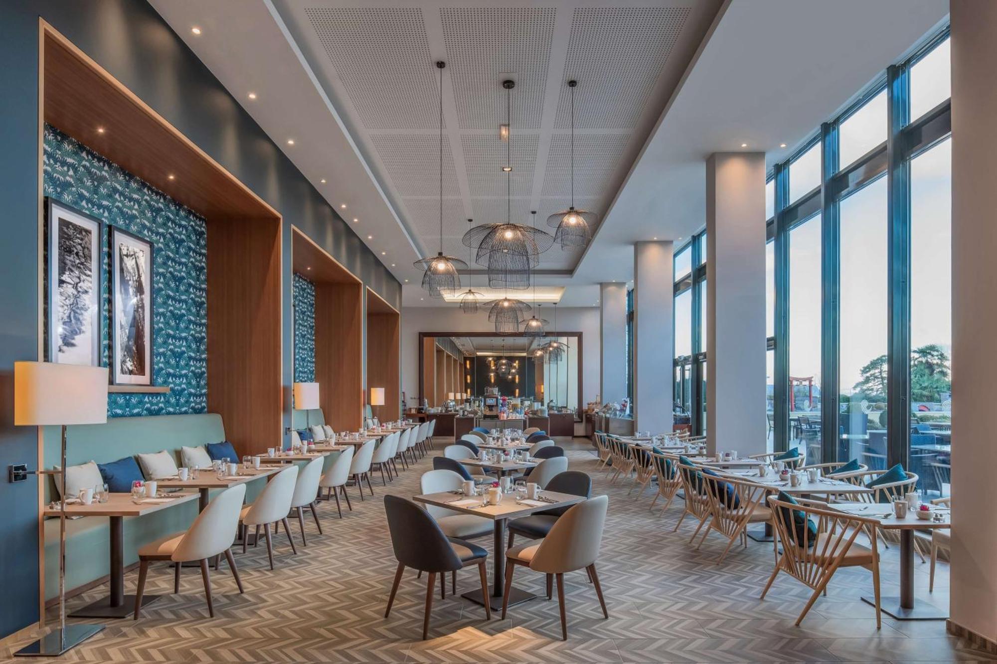 希尔顿伊凡乐班酒店 埃维昂莱班 外观 照片